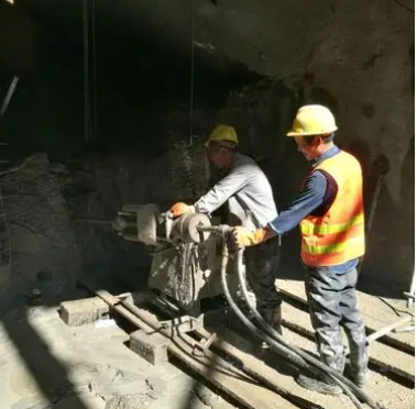 海港水下抗分散灌浆料特点 水下不分散注浆料介绍